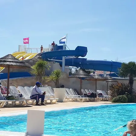 Mobilhome De Particulier Au Camping 4* Les Mathes